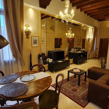 Apartamento Residenza Ca' Brighella Venecia Exterior foto